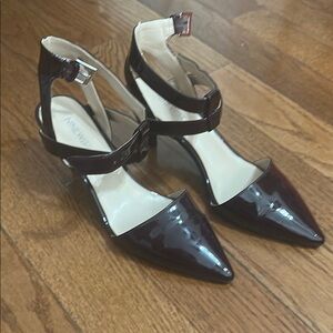 Anne Klein Black Heels with Pointed Toe and Ankle Strap